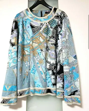 컨디션 최상 레오나르 실크 울 블라우스 42