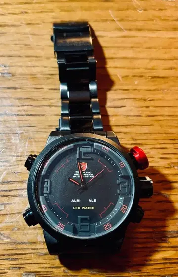 시티즌 샤크 울트라 레어 LED 표시 스포츠 스타일 손목시계