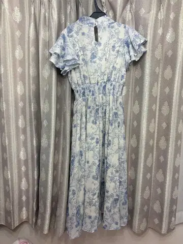 꽃무늬 반팔 원피스