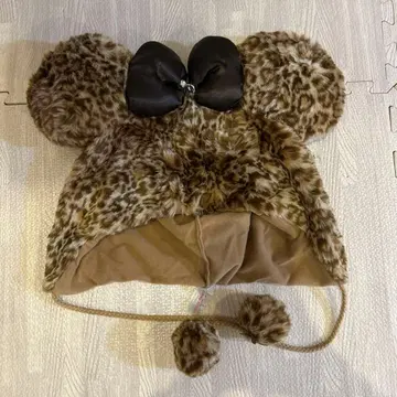 레오파드 무늬 팬캡