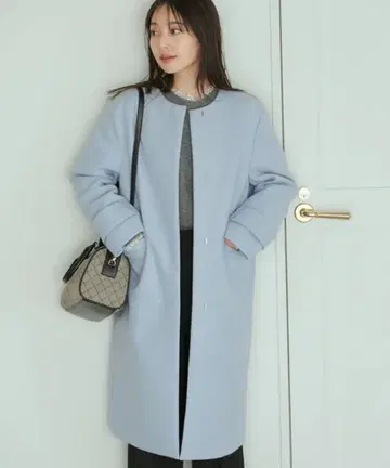 라이트 블루 롱 코트 vis 노카라 코트