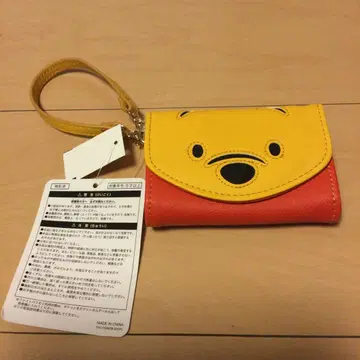 곰돌이 푸 지갑 빨간색과 노란색