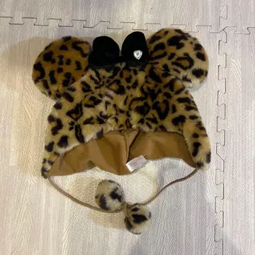 레오파드 무늬 팬캡