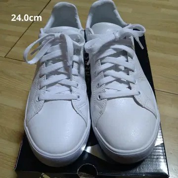 SKECHERS STREET 화이트 스니커즈 24.0cm