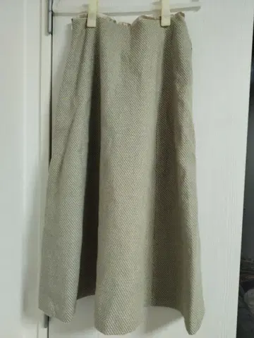 샐리 스콧 플레어 스커트 안감 부착