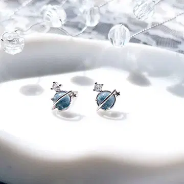 [ 새상품 ] 푸른 혹성에 닿는 밤 별 그림자 흔들리는 실버 귀걸이