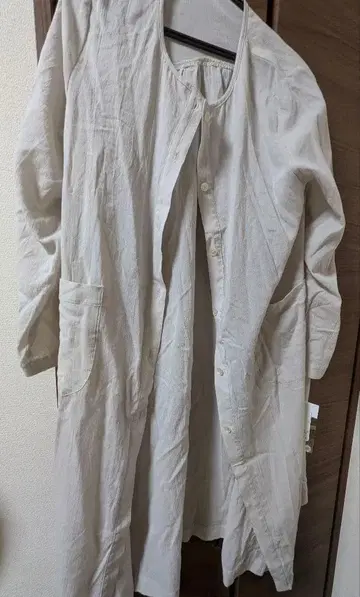 타치키치 화이트 롱 셔츠 24200엔