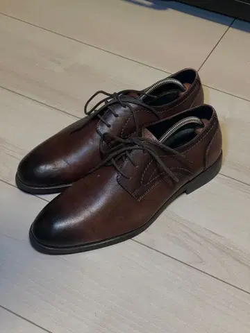 브라운 가죽 드레스 슈즈