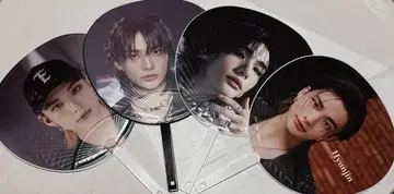 Stray Kids 현진 Hyunjin 부채 세트
