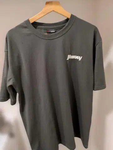 다크 그레이 T셔츠 jimmy 자수