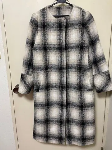 노카라 체크 무늬 코트