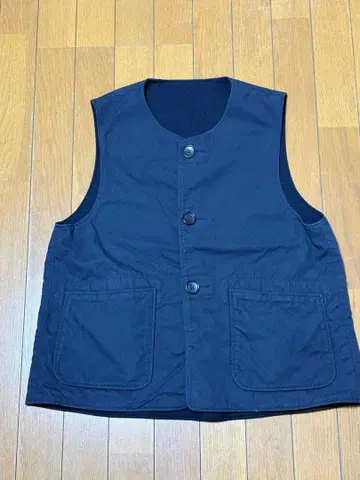 엔지니어드 가먼츠 오버 베스트 리버서블 베스트 네이비 S사이즈