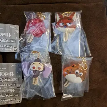 주토피아 가챠 4개 세트