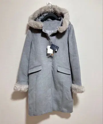 [ 미사용 새상품 ] 퍼 달린 푸드코트 아우터