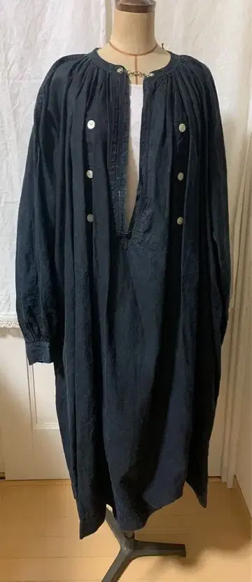 ANTIQUE 앤티크 / BIAUDE (BLACK INDIGO)
