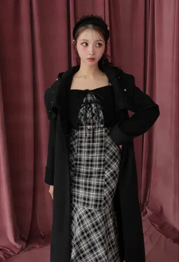 엠미엠에 이번 시즌 신상 코트