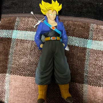 드래곤볼 트렁크스 피규어