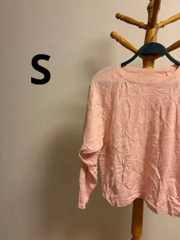 핑크색 긴팔 상의 [ S ] 가격 인하 ok