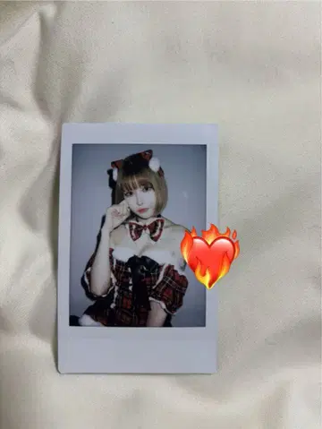 센리츠 카나노 산타 의상 2025 폴라로이드