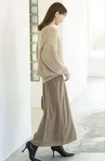 택 포함 미사용 새상품 [ 노블 ] 하찌 니트