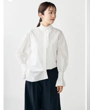 Audire 프릴 긴팔 화이트 셔츠 M