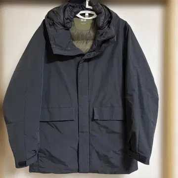 유니클로 하이브리드 다운 아우터 웨어 남성용