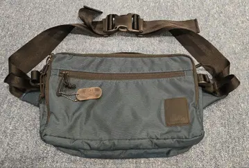 더 브라운 버팔로 바디백