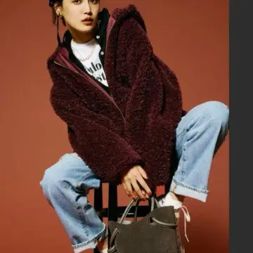 TATRAS 이파마 보아 블루종 와인 02 CLASSY. 게재 희소 컬러