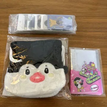 NEXZ 포모야 복조리 & 여권 케이스 (카드와 스티커 포함)