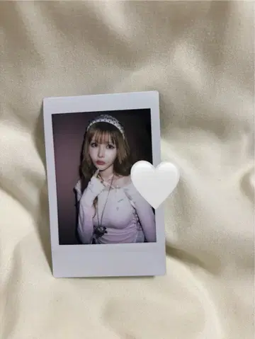 전율 카나노 more큥 노예 MV 폴라로이드