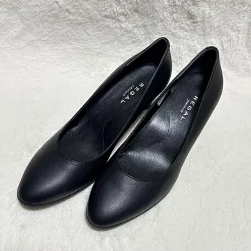 새상품급 REGAL platinum 펌프스 블랙 가죽