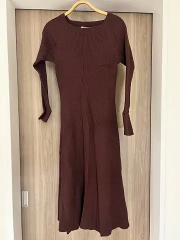 Lagunamoon 니트 원피스 브라운