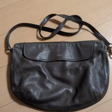 FURLA 다크 브라운 숄더백
