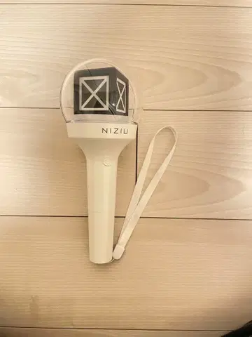 NIZIU 응원봉 박스 포함