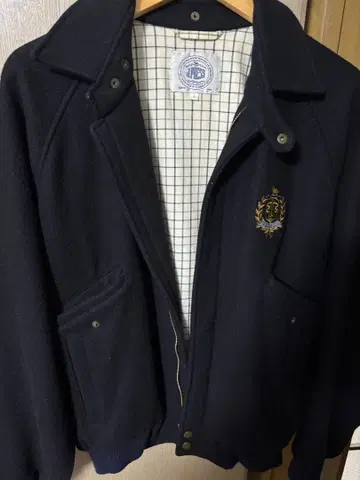 네이비 블레이저 엠블럼 자수