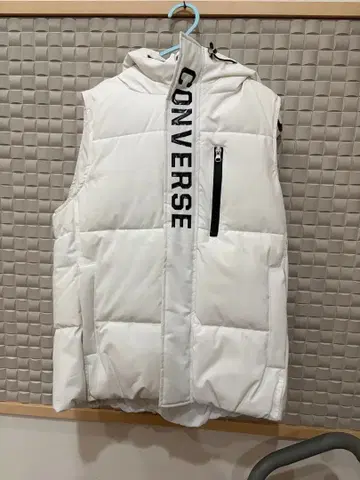 CONVERSE 화이트 다운 베스트 M