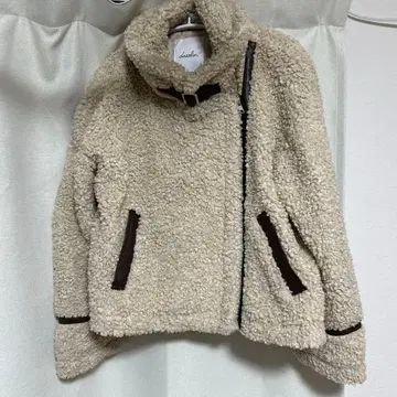 보아 자켓 크림색