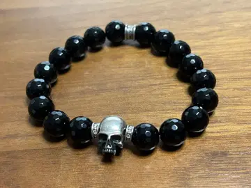 Roen 블랙 스컬 팔찌