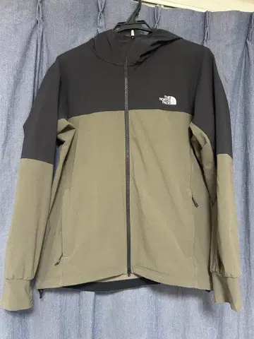 The North Face 마운틴 파카 그레이/블랙