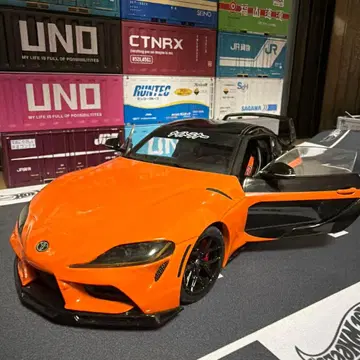 솔리드 1/18 수프라