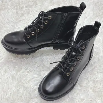 새상품 [ INGNI ] 인조 가죽 통굽 부츠 사이드 지퍼 24.5cm