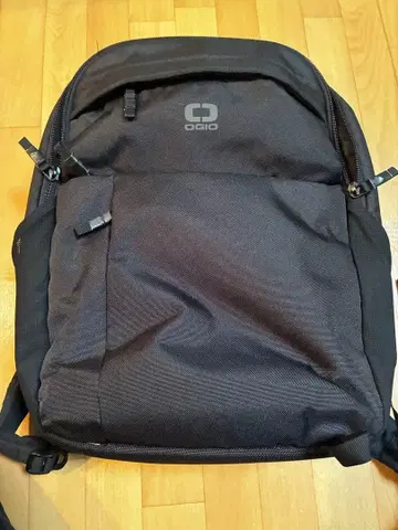 OGIO 블랙 백팩