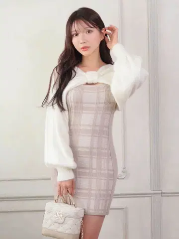 립서비스 리본 페더 앙상블 니트 원피스 핑크