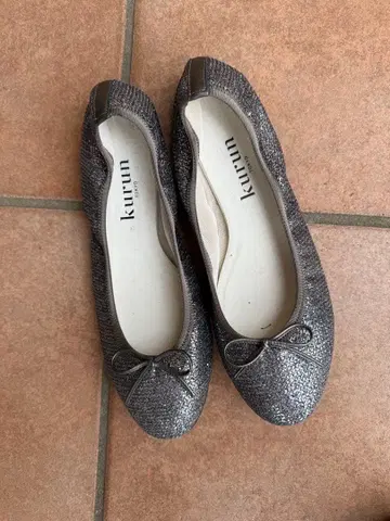 kurun Tokyo 글리터 플랫슈즈 25.5cm