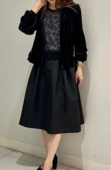 tobechic 벨로아 후드티 자켓 50