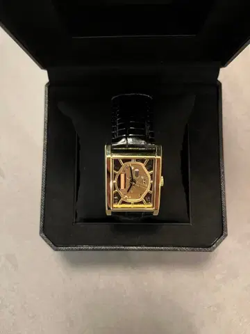 BEAMS 정품 골드 블랙 직사각형 쿼츠 손목시계