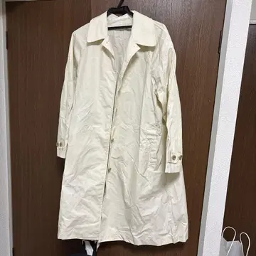 유니클로 아이보리 트렌치코트 미사용