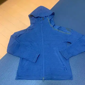 아디다스 여성용 후드티 M