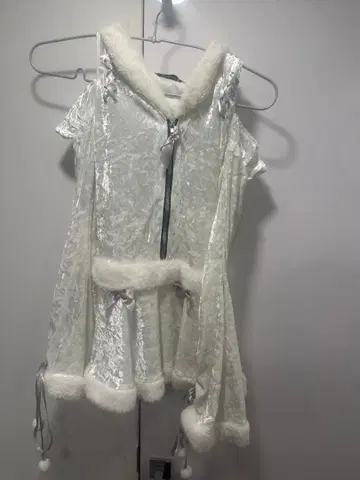 Malymoon 후드 부착 화이트 판초