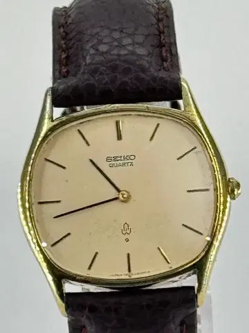 세이코 쿼츠 손목시계 골드 다이얼 브라운 가죽